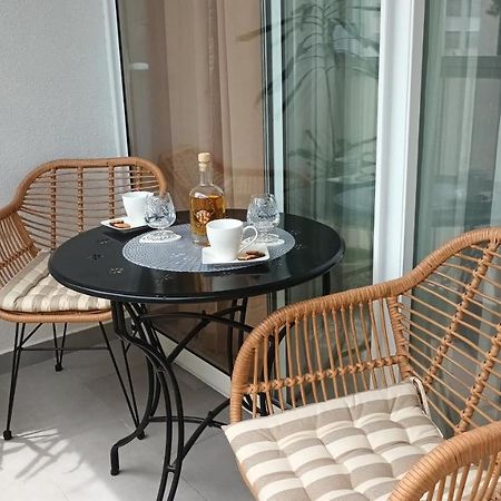 Leona Apartment-Perfect For Four Split Eksteriør billede